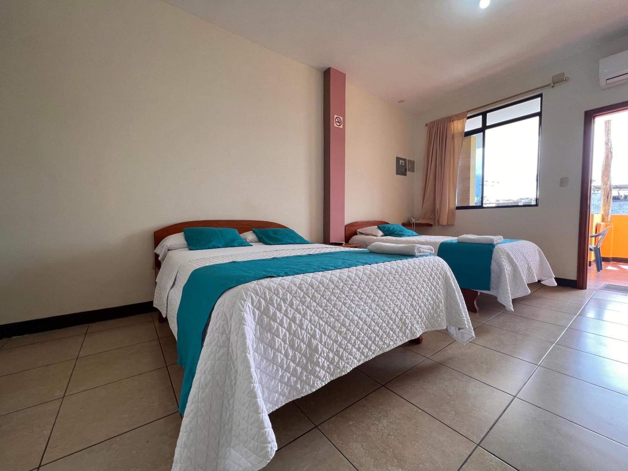 Hostal Casa Cascada Пуэрто-Айора Экстерьер фото