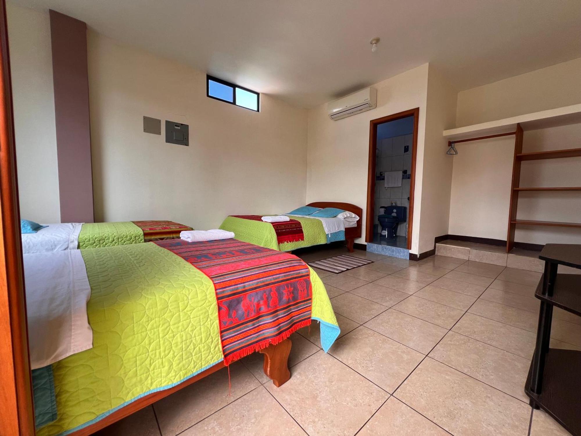 Hostal Casa Cascada Пуэрто-Айора Экстерьер фото