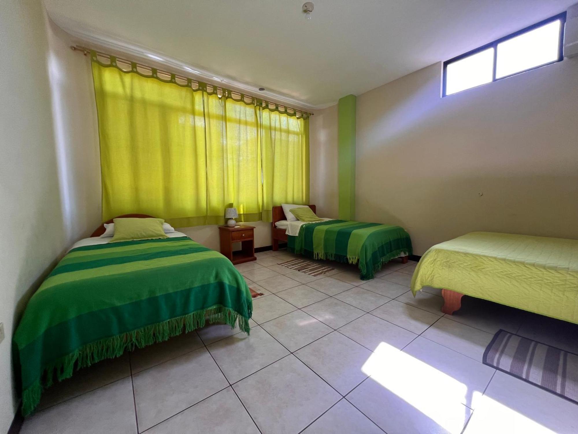 Hostal Casa Cascada Пуэрто-Айора Экстерьер фото