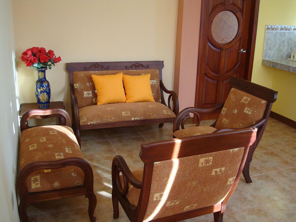 Hostal Casa Cascada Пуэрто-Айора Номер фото